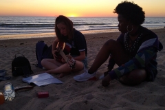 Colo-ado-musique-guitare-plage-sable